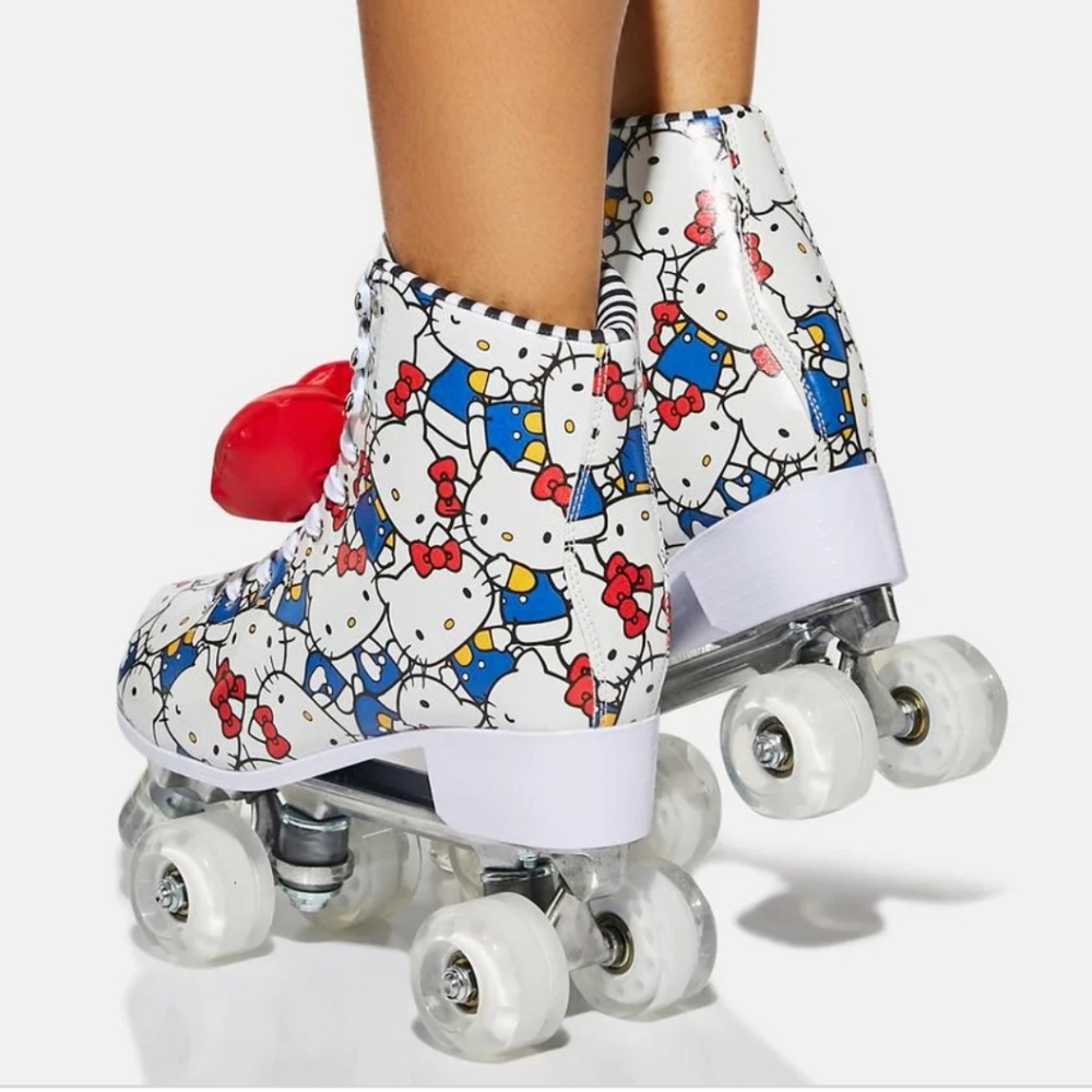 Hello Kitty Adventure Awaits Roller Skates NIB
